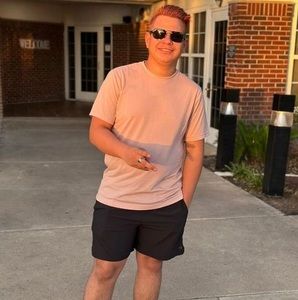 Meet your Posher, Jose alberto